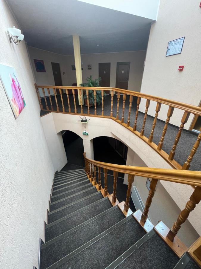 Pension Regal Satu Mare Exteriér fotografie